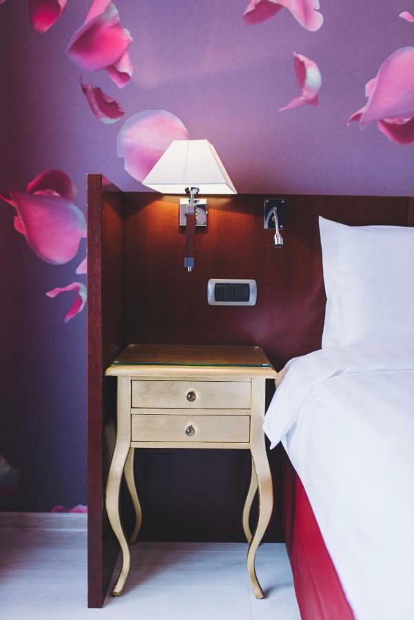 Derby Apart Hotel Alba Iulia Exterior photo