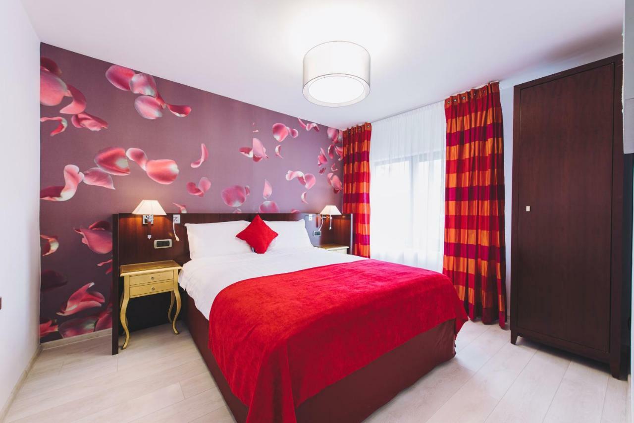 Derby Apart Hotel Alba Iulia Exterior photo