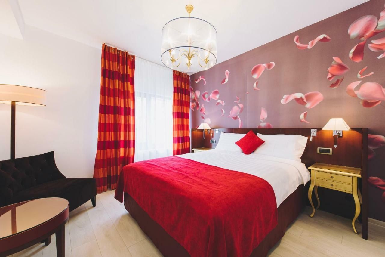 Derby Apart Hotel Alba Iulia Exterior photo